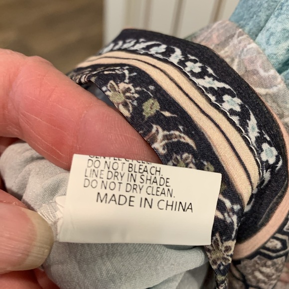 Cute little jumper and a Boho print size extra large blues turquoise muted color - Picture 9 of 9